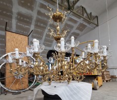 Large solid brass chandelier dia 1.5 m A