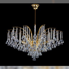 Chandelier in the shape of a royal crown with Presiosa drops.